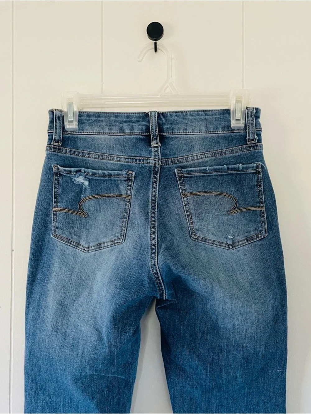 Time and Tru Women's Skinny Jeans in Medium Blue Wash